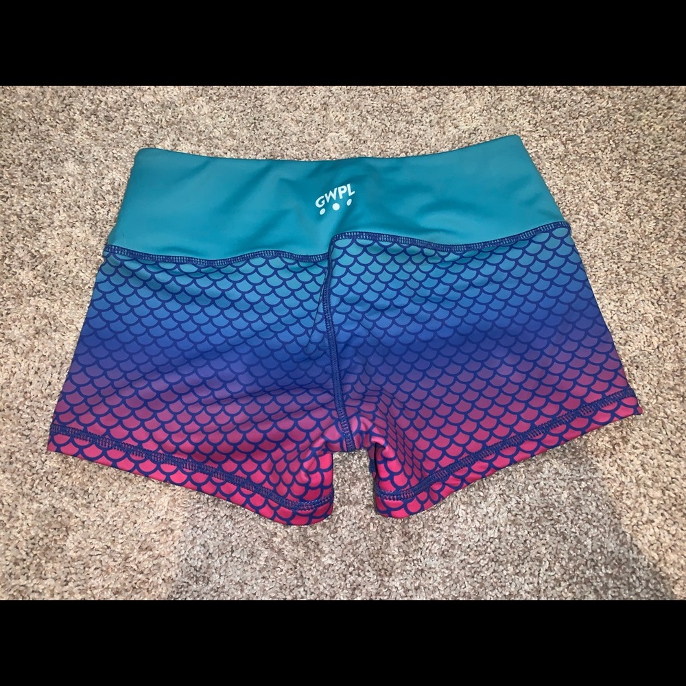 GWPL mermaid workout shorts - Picture 2 of 5